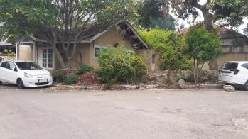 Dijual rumah LELANG hitung tanah di pekayon bbs banjir dkt jl raya