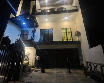 Dijual Rumah Baru Pondok Cina, Beji, Depok