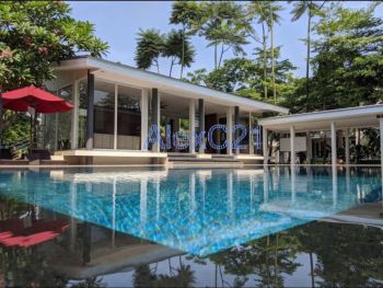 Dijual rumah 2 lantai semi furnished di Premier Terrace, Ciracas, Jakarta Timur