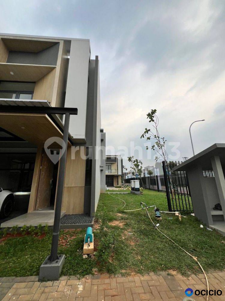Dijual Rumah Bagus Belum Pernah Huni Full Furnished Posisi Hook, Tanakayu Svani,