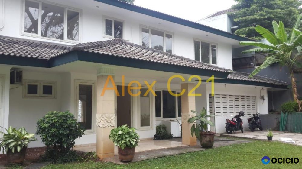 Dijual dan disewakan Rumah mewah + Swimming Pool di Jl.Ampera, Cilandak Timur