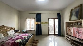 Dijual Villa Siap Huni di Komplek Somerset Regency Jalan Sunggal