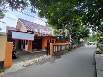 Dijual rumah di Tanah Baru Dekat Tol Cinere-Jagorawi, Tanah Baru, Beji