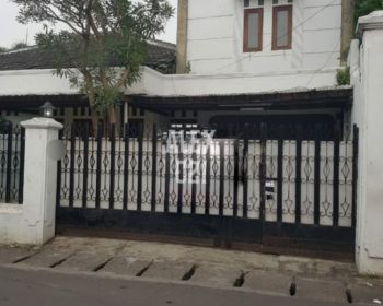 dijual rumah dicipete utara, jakarta selatan