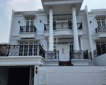 Dijual Rumah CILANDAK BRAND NEW WHITE HOUSE CLASSIC LIFT