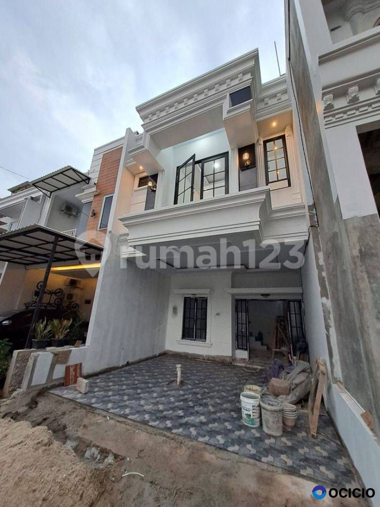 Dijual Rumah Classic Modern Dekat Stasiun Lenteng Agung