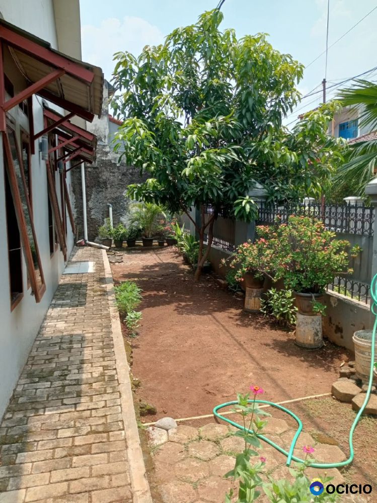 Dijual rumah dan tanah kosong di mahkota raya  tugu Cimanggis Depok