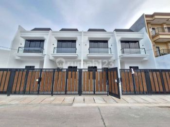 Rumah American Modern Di Meruya Jakarta Barat