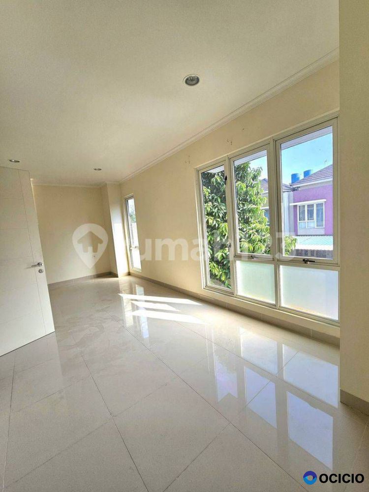 Dijual Murah Banget Rumah Siap Huni Cluster Thomson, Gading Serpong