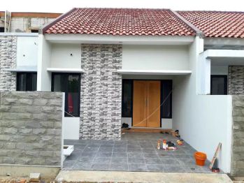 Di Jual Rumah Komplek Siap Huni di Jakarta Timur