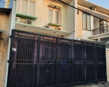 Dijual rumah 3 lantai Joglo, Kreo, Larangan, Kota Tangerang
