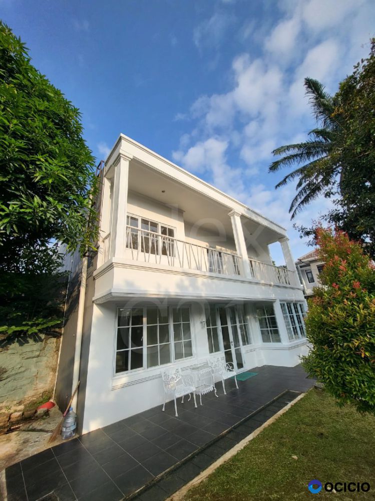 Dijual rumah cantik Cirendeu, Tangerang Selatan