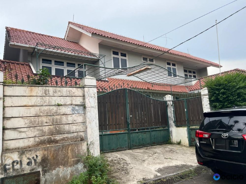 Dijual murah Rumah Luas di Lebak Bulus, Cilandak, Jakarta Selatan
