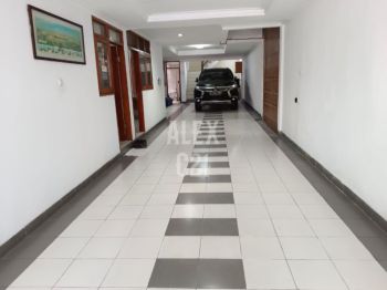 DIJUAL BU RUMAH mewah  PAL MERAH - JAKARTA BARAT