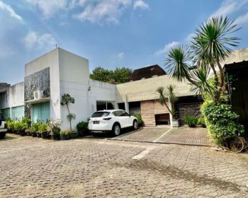 Dijual rumah lama  dan rumah kost 18 kamar (siap huni) di Cilandak