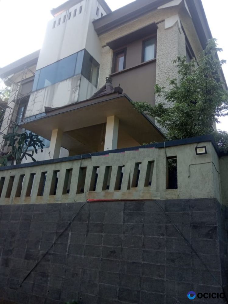 Rumah komplek Hook mewah dijual Cepat Rumah di Cinere, Pisangan