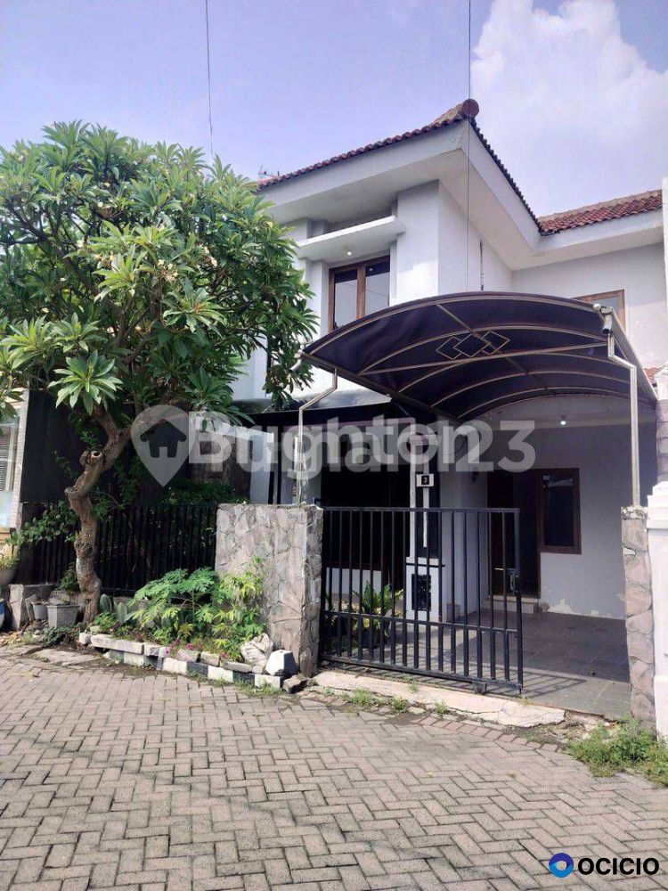 Rumah 2 lantai kan furnish dekat kampus UPN Gununganyar Rungkut Surabaya