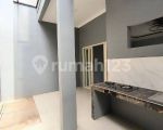 thumbnail-rumah-di-wisma-tropodo-depan-telkom-dekat-jalan-raya-6