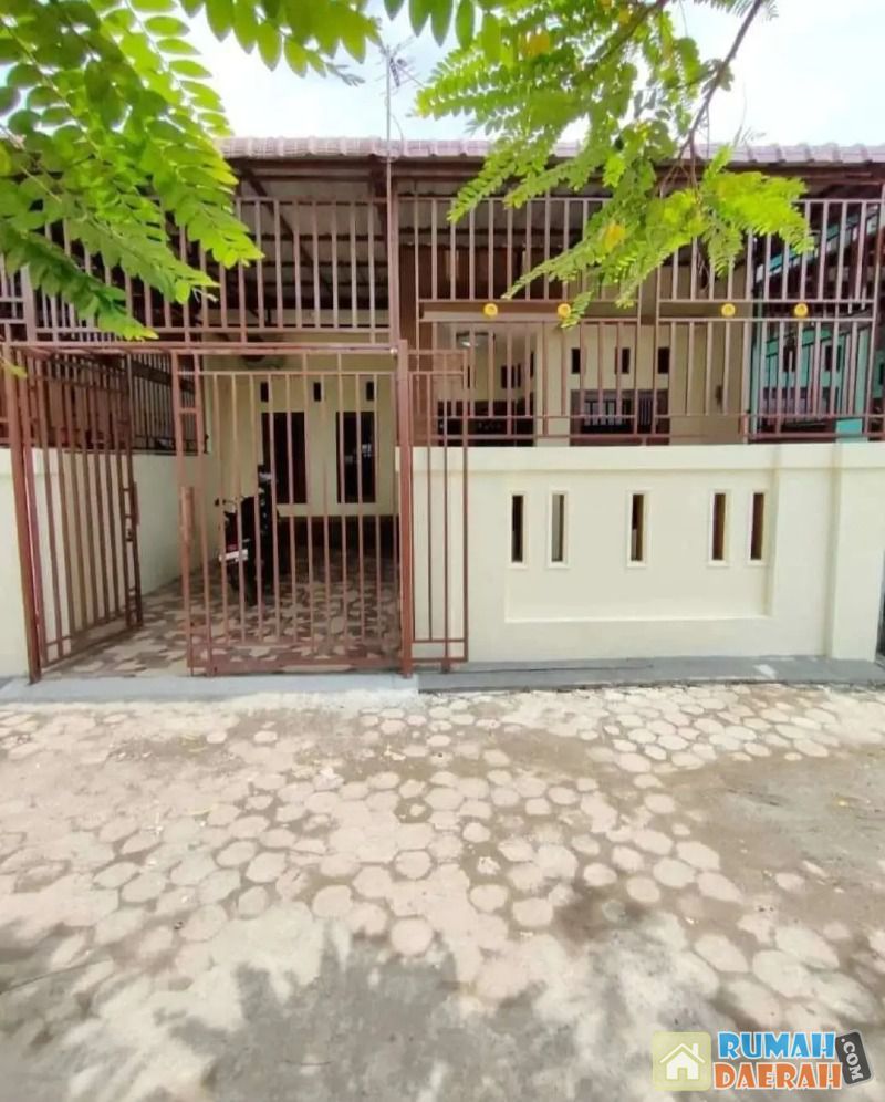 DIJUAL RUMAH DI KOMPLEK HELVETIA MEDAN SEMI PERABOTAN 