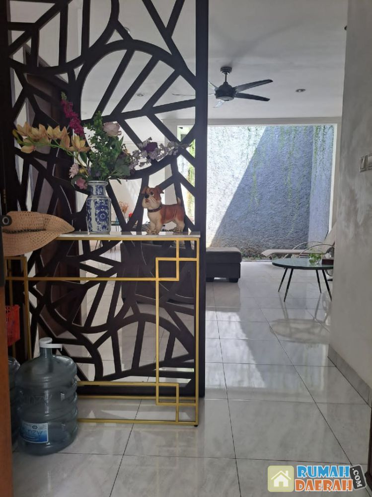 Rumah Cantik Modernland Tangerang