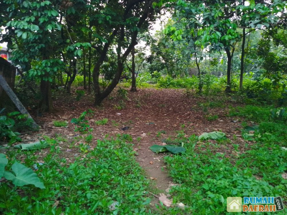 Tanah datar dekat pintu toll gunung putri bogor