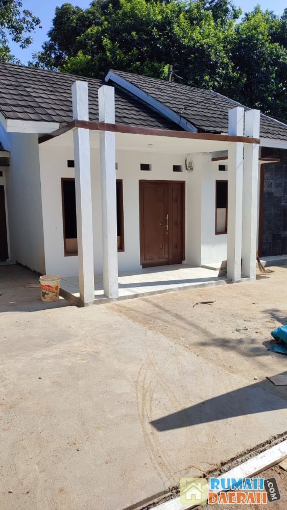 Rumah kampung harga murah  tugu macan