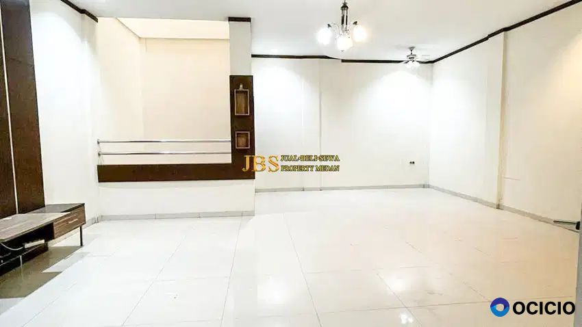 Dijual Villa Komplek The Palace Residence Jalan Mustang Medan