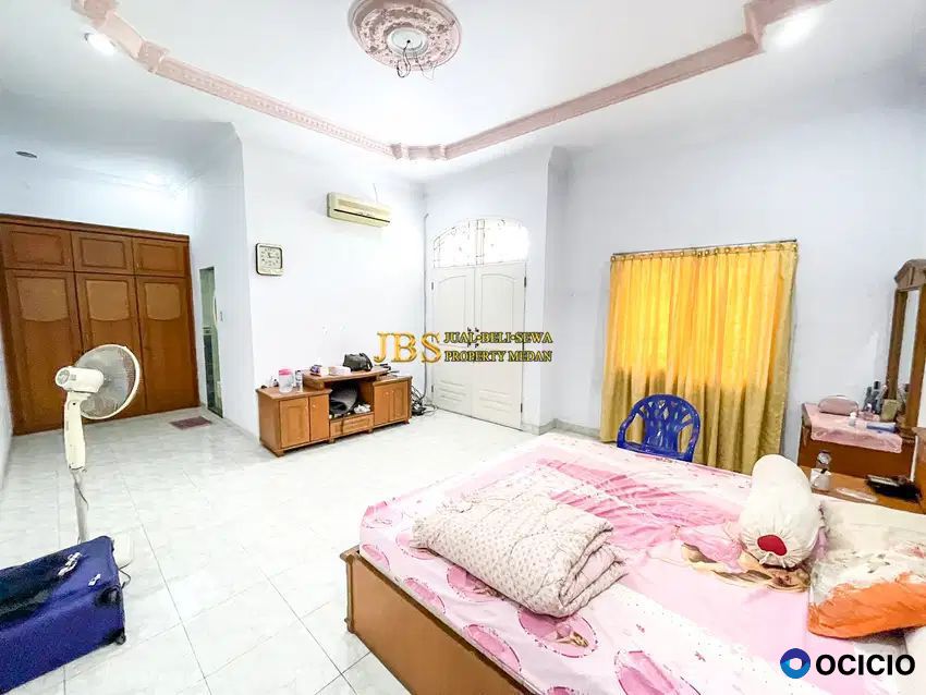 Dijual Villa Komplek Cemara Hijau