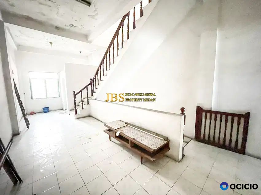 Dijual Rumah 3 Tingkat Kondisi Siap Huni Jalan Sampali