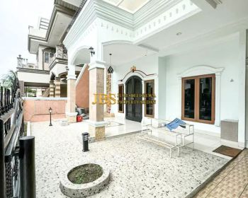 Dijual Villa Komplek Cemara asri Jalan Sakura