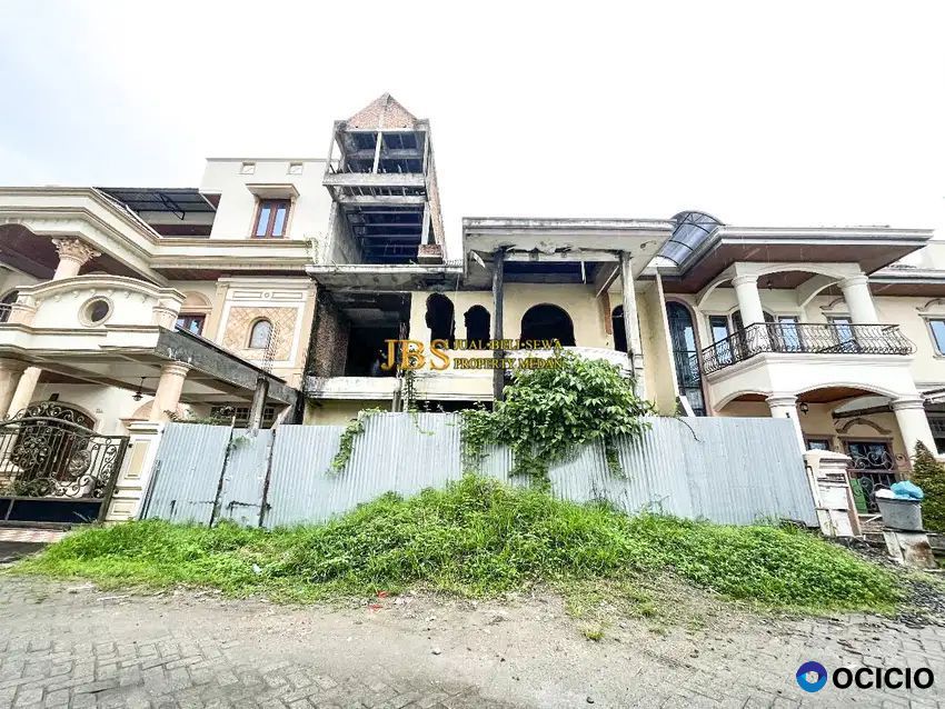 Dijual Villa Kondisi Kosong Komplek Cemara Asri Jalan Anggrek