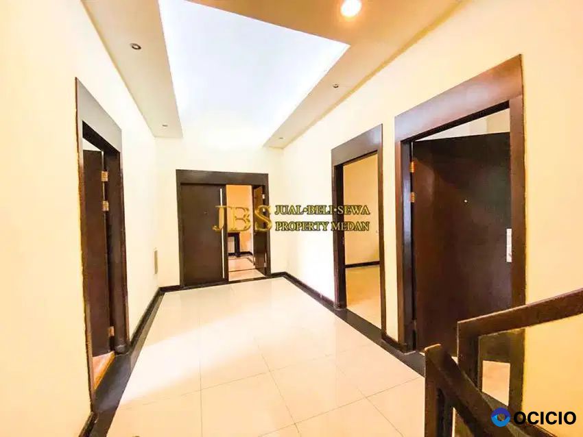 Dijual Rumah Hook Mewah Siap Huni Komplek Taman Malibu Indah