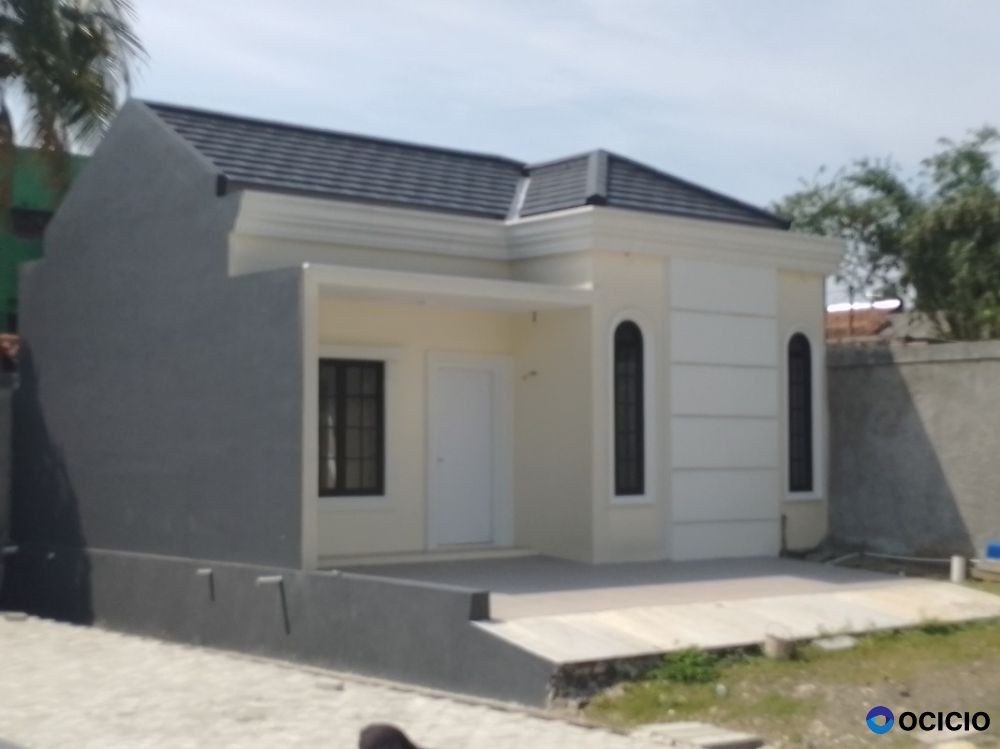 Jual rumah baru siap huni lokasi strategis 