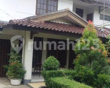 Dijual Rumah 2 Lantai Asri Tanah Luas di Margajaya Bogor