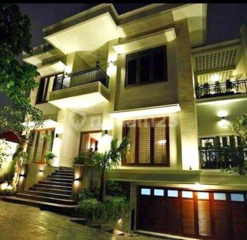 JUAL CEPAT RUMAH MEWAH DI MENTENG JAKARTA PUSAT
