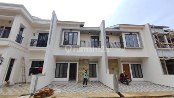 RUMAH MODERN MINIMALIS DI JOGLO PERBATASAN JAKARTA BARAT, LIMITED UNIT