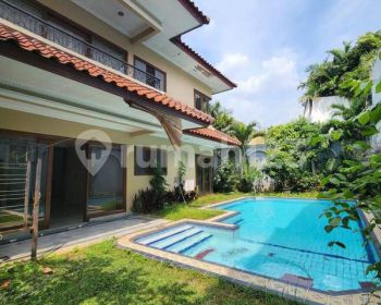 JUAL CEPAT RUMAH SIAP HUNI DI AMPERA JAKARTA SELATAN