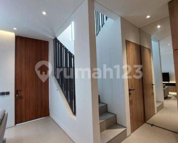 Dijual Rumah Modern Minimalis Siap Huni Dalam Cluster Jakarta Barat