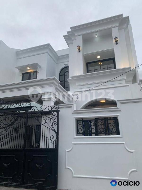 JUAL RUMAH AMERICAN MODERN STYLE DI JOGLO JAKARTA BARAT