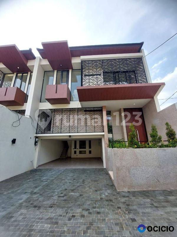 Dijual Rumah Mewah di Kemang Modern Lokasi Strategis