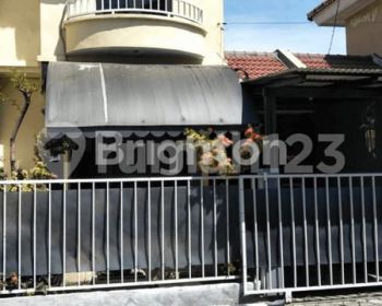 Rumah 1,5 lantai dekat kampus UPN  Gununganyar Wiguna Purimas Rungkut  Surabaya