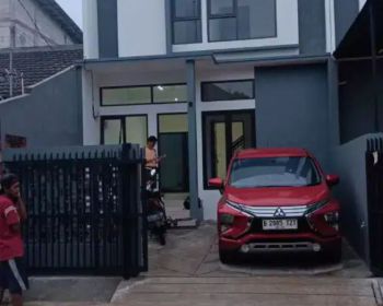 Dijual rumah baru tingkat minimalis murah di galaxy