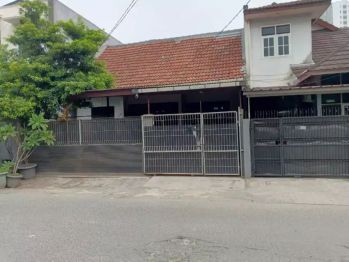 Dijual rumah LT 176 pinggir jalan perum pekayon utk usaha bebas banjir