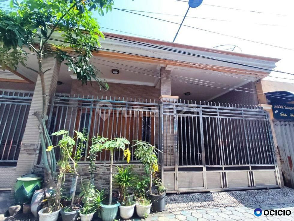 Rumah di Bulak Banteng Surabaya Utara Strategis Row Jalan Besar