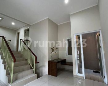 Dijual Cepat Rumah Siap Huni Samara Village, Gading Serpong