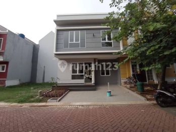 Dijual Cepat Rumah Bangunan Mandiri Malibu Village, Gading Serpong
