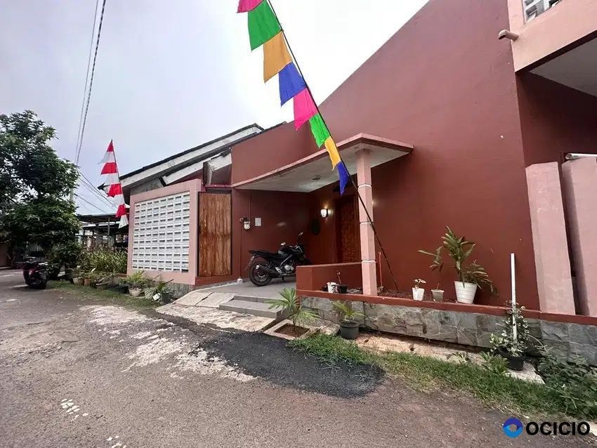 Rumah Hook depan Taman lokasi okeh harga murah Vila Rizki