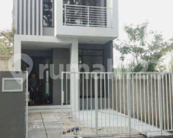 Rumah Murah Surabaya Selatan Dekat Uk Petra Jl. Kertomenanggal