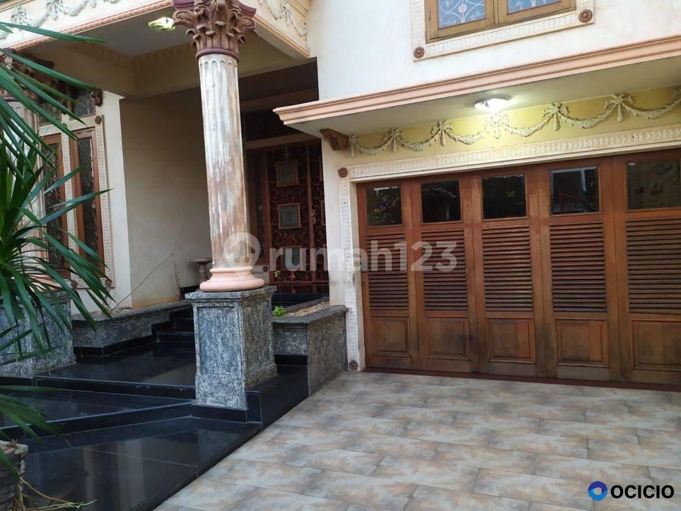 Sewa rumah bagus 2 lantai di Pulo mas v