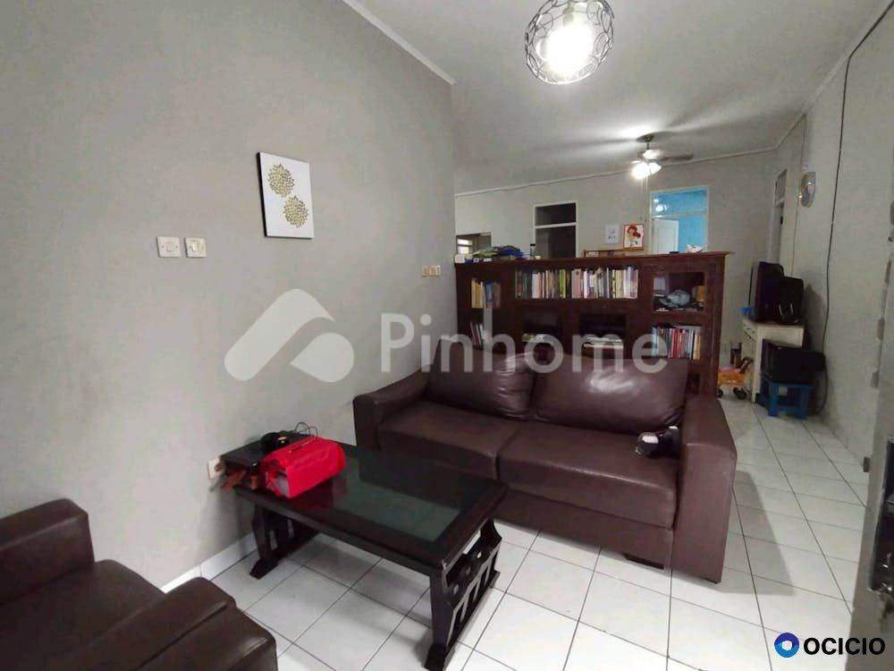 Dijual Rumah Cantik Full Furnished Siap Huni di Perumahan Sari Mas